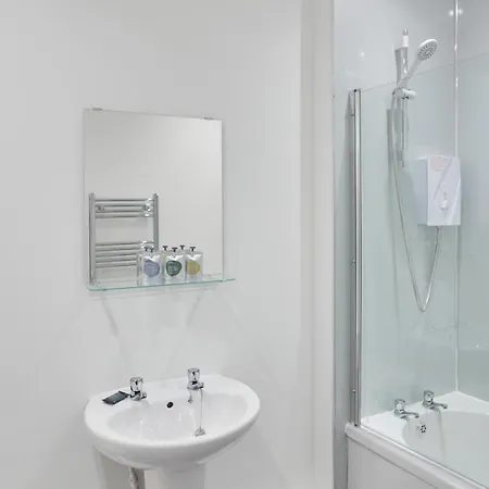 Zetland House 5 *